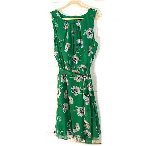 JH Collectibles Dresses & Skirts - Green Floral Dress
